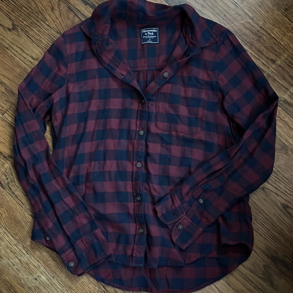 A&F plaid buffalo check flannel shirt size small